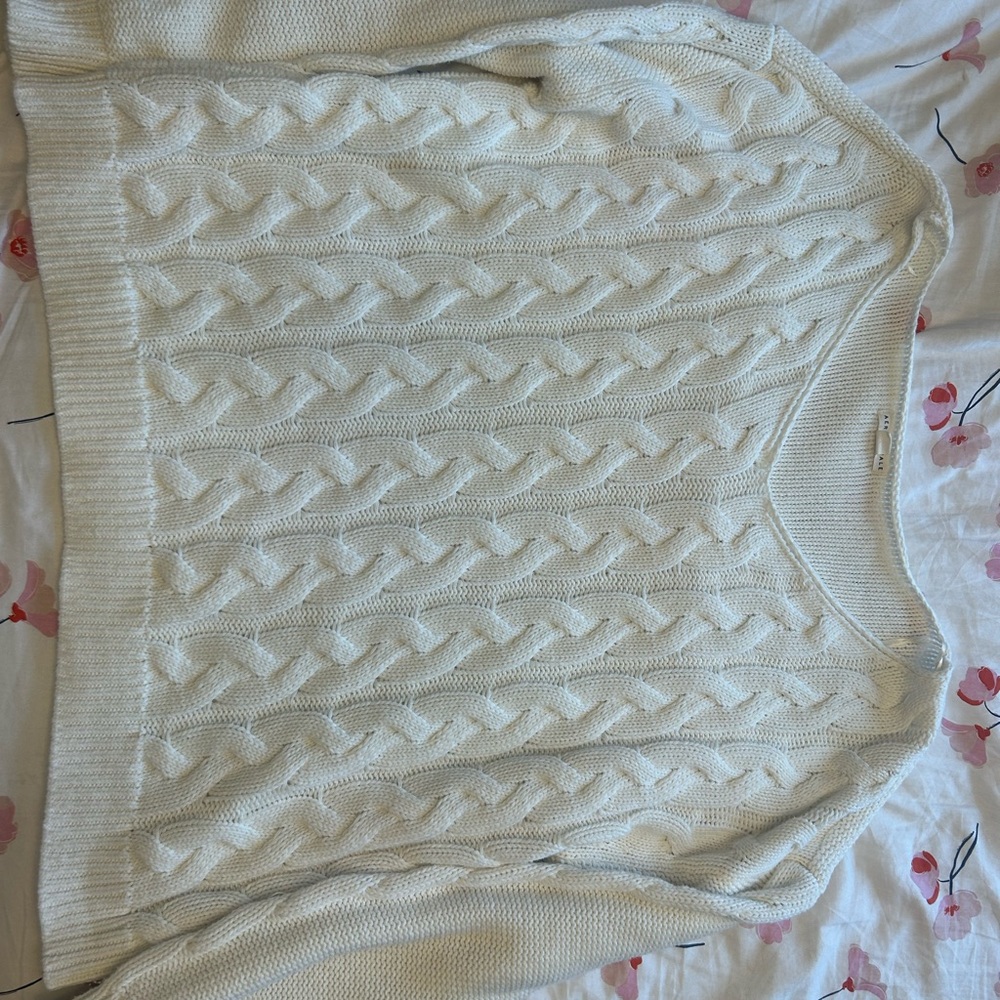 Aeropostale Cream V-Neck Cable Knit Sweater